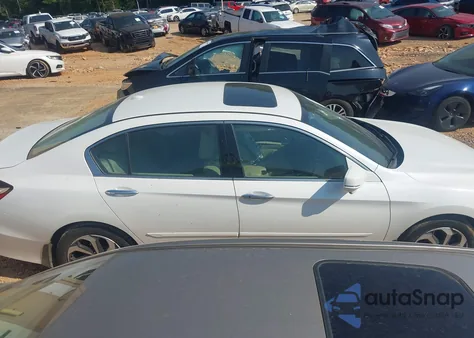 2016 Honda Accord Ex-L V-6 z USA, uszkodzony, nr VIN 1HGCR3F87GA027607